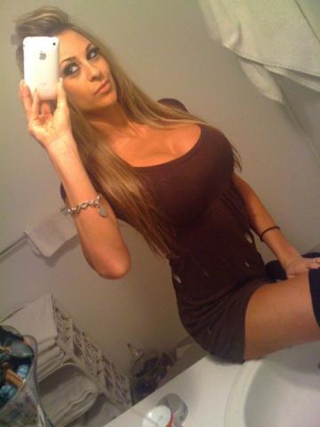 Моника Симпатяга